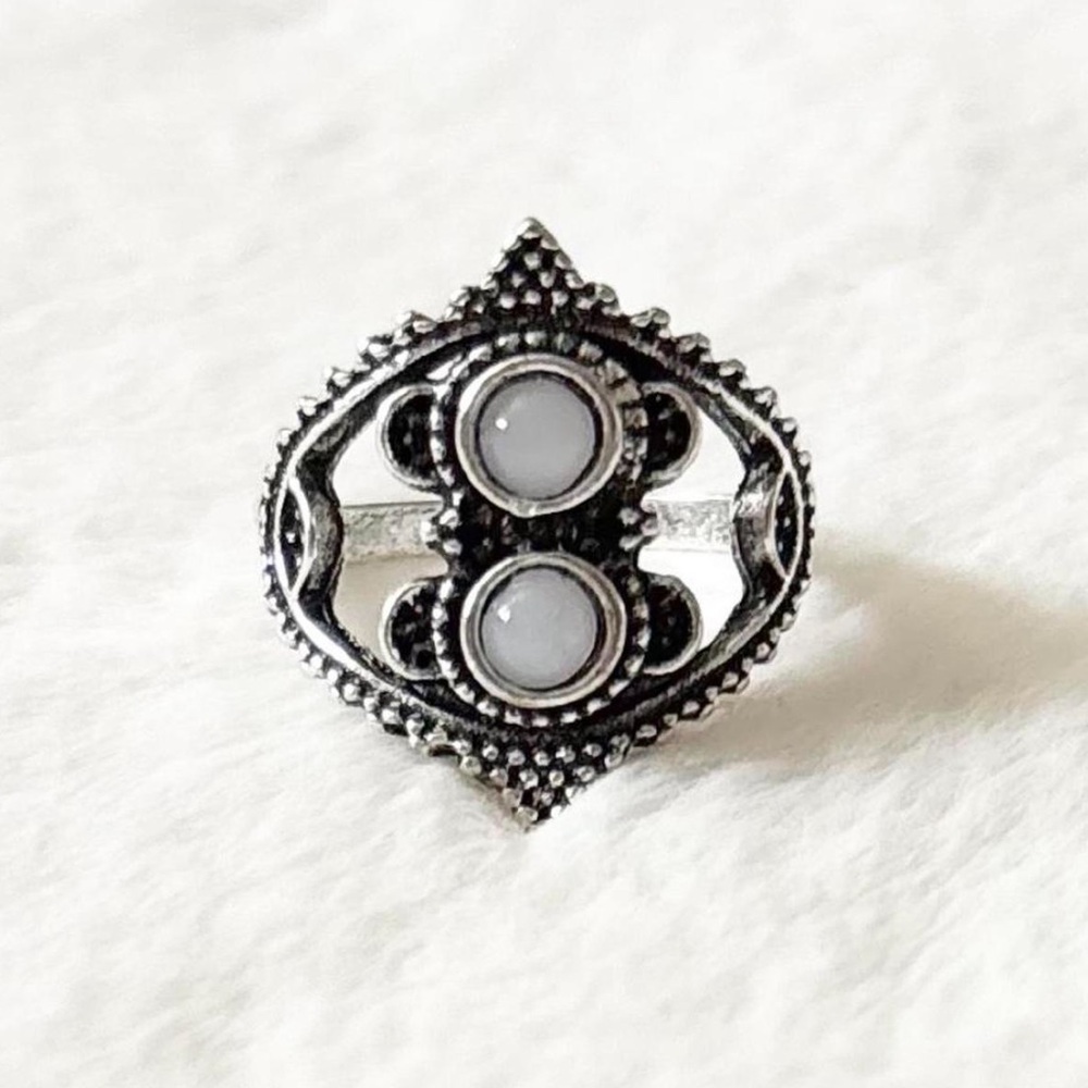 5/$15 🩷 MUST BUNDLE Silver Ring with Stone Accents